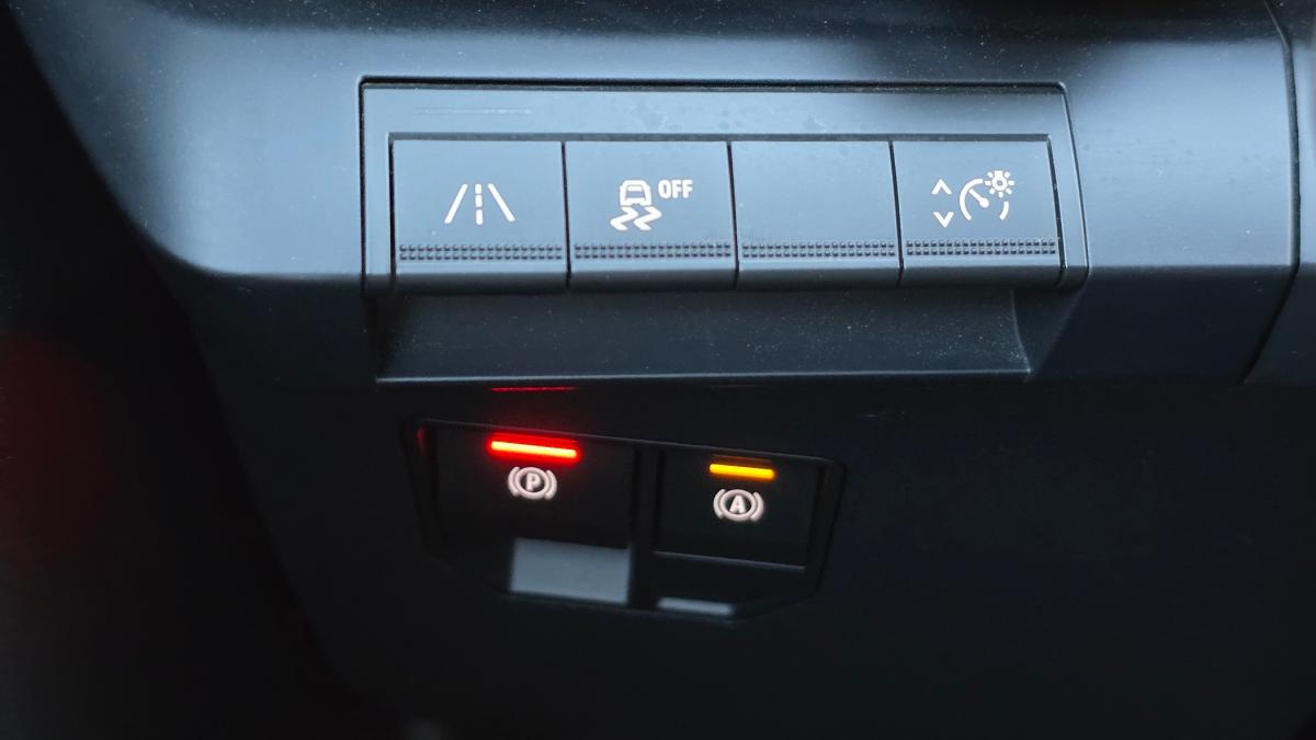 renault-megane-e-tech-2023-eletrico-0cc