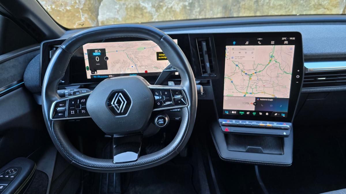 renault-megane-e-tech-2023-eletrico-0cc