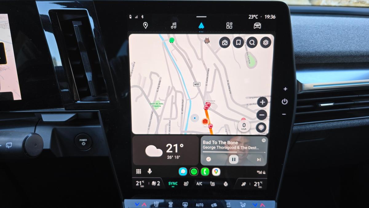 renault-megane-e-tech-2023-eletrico-0cc