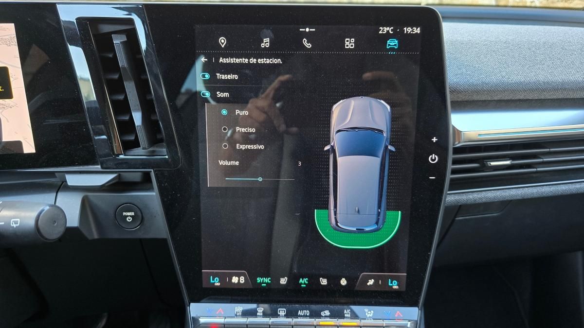 renault-megane-e-tech-2023-eletrico-0cc