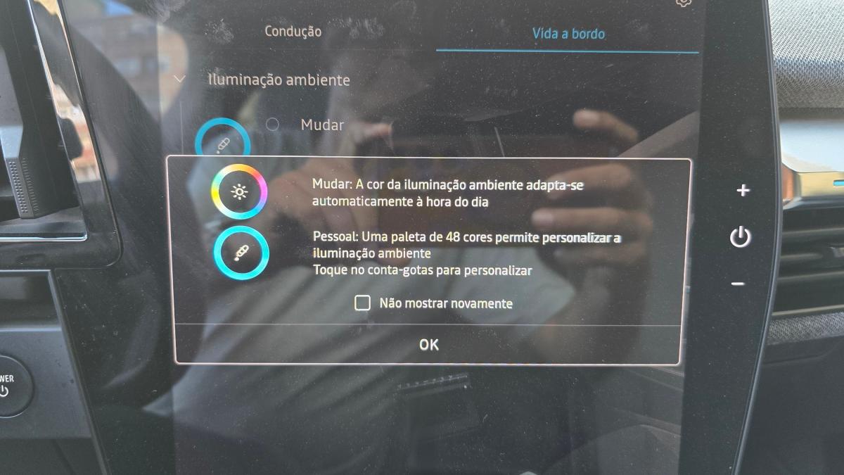 renault-megane-e-tech-2023-eletrico-0cc