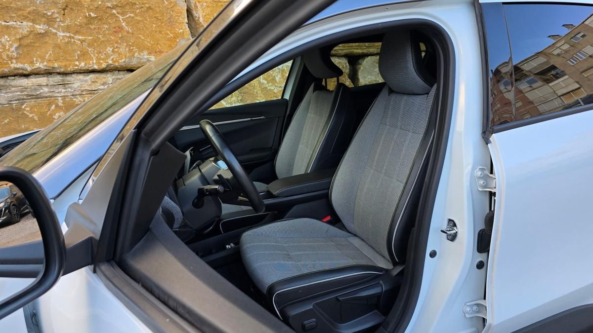 renault-megane-e-tech-2023-eletrico-0cc