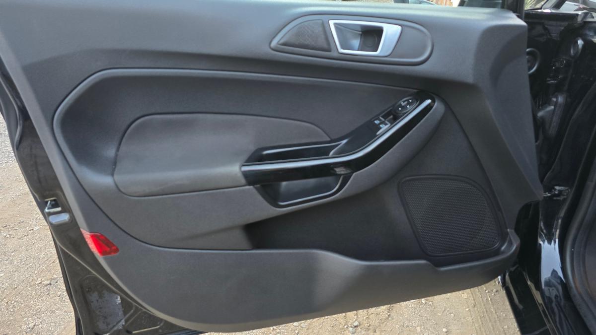 ford-fiesta-2015-gasolina-1499cc