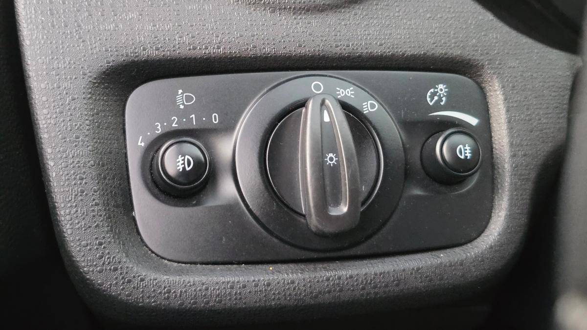 ford-fiesta-2015-gasolina-1499cc