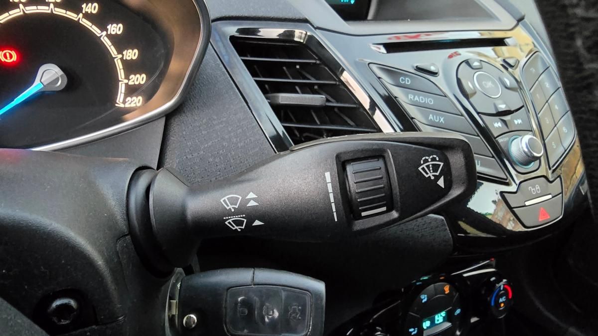 ford-fiesta-2015-gasolina-1499cc
