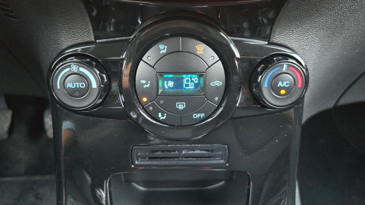 ford-fiesta-2015-gasolina-1499cc