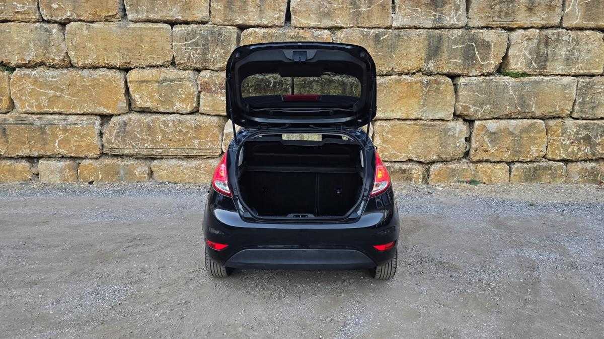 ford-fiesta-2015-gasolina-1499cc