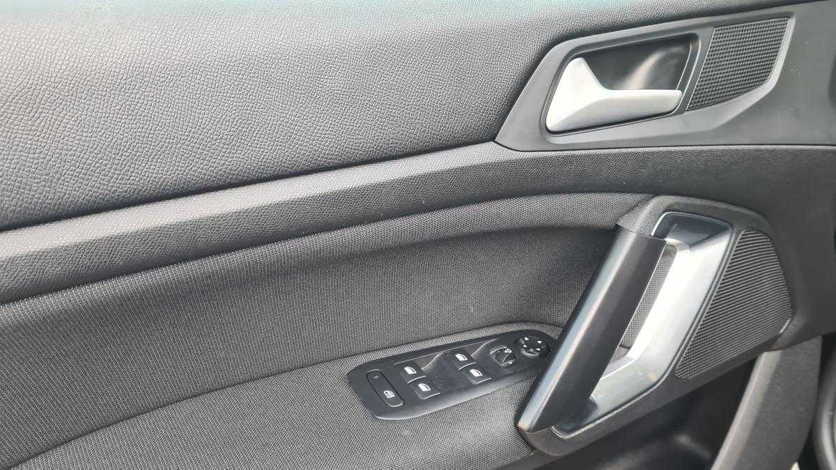 peugeot-308-sw-2020-diesel-1499cc