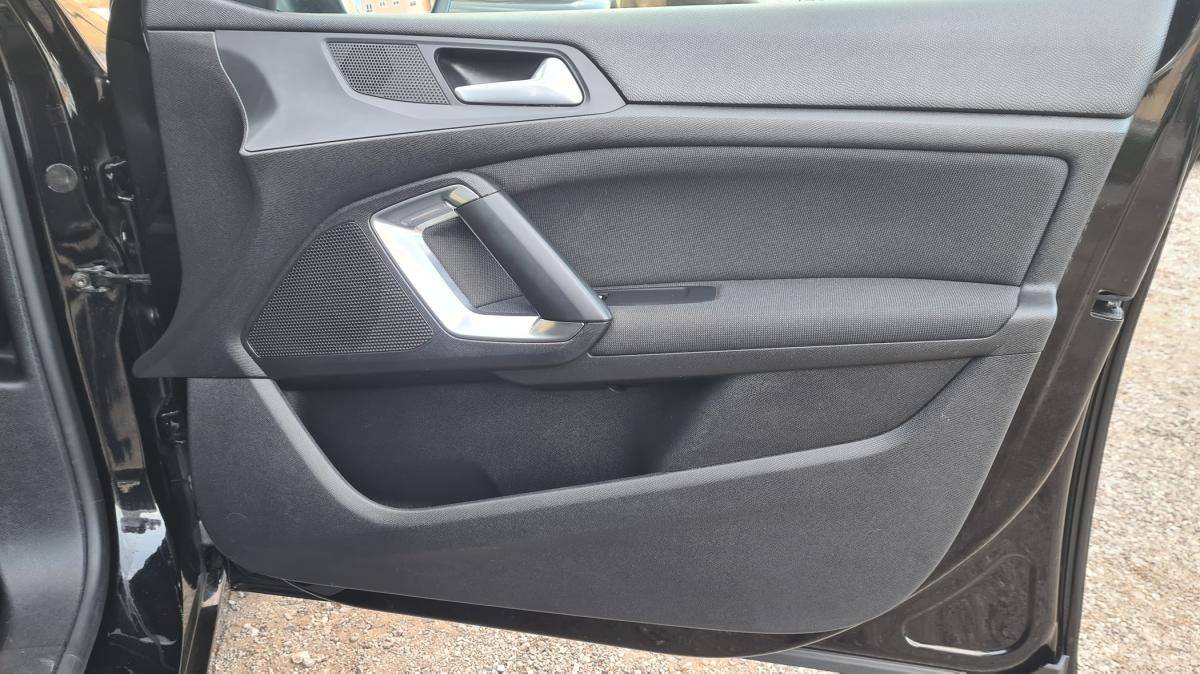 peugeot-308-sw-2020-diesel-1499cc
