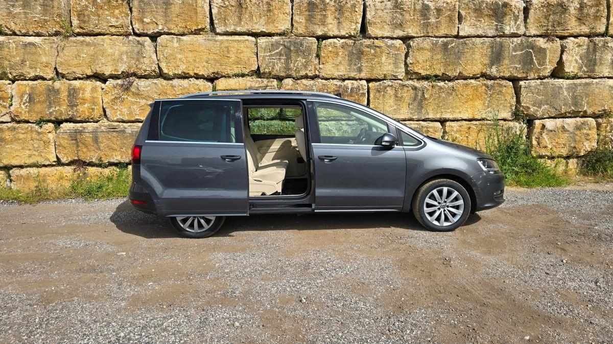 volkswagen-sharan-2017-diesel-1968cc