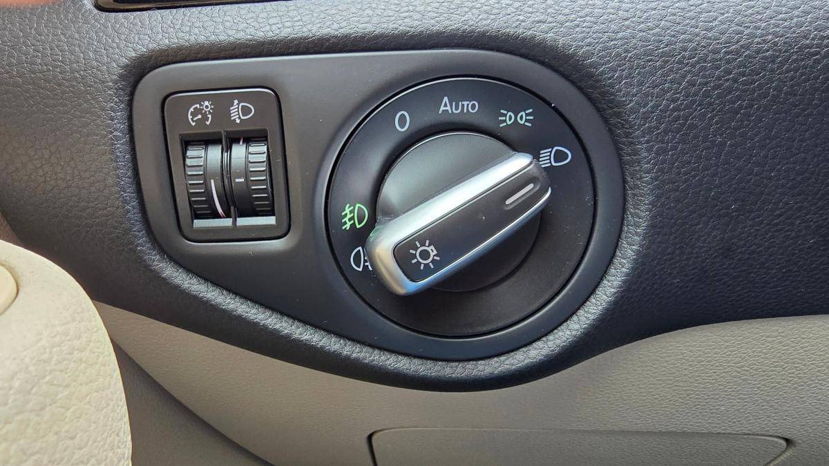 volkswagen-sharan-2017-diesel-1968cc