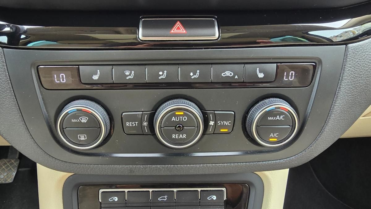 volkswagen-sharan-2017-diesel-1968cc