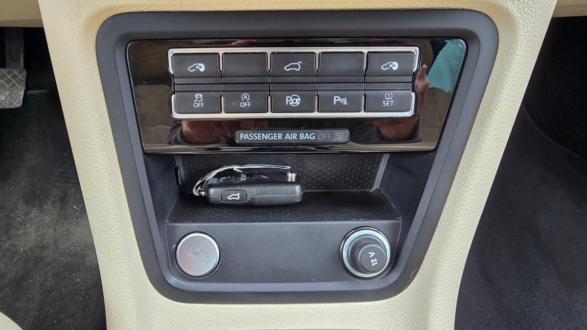 volkswagen-sharan-2017-diesel-1968cc