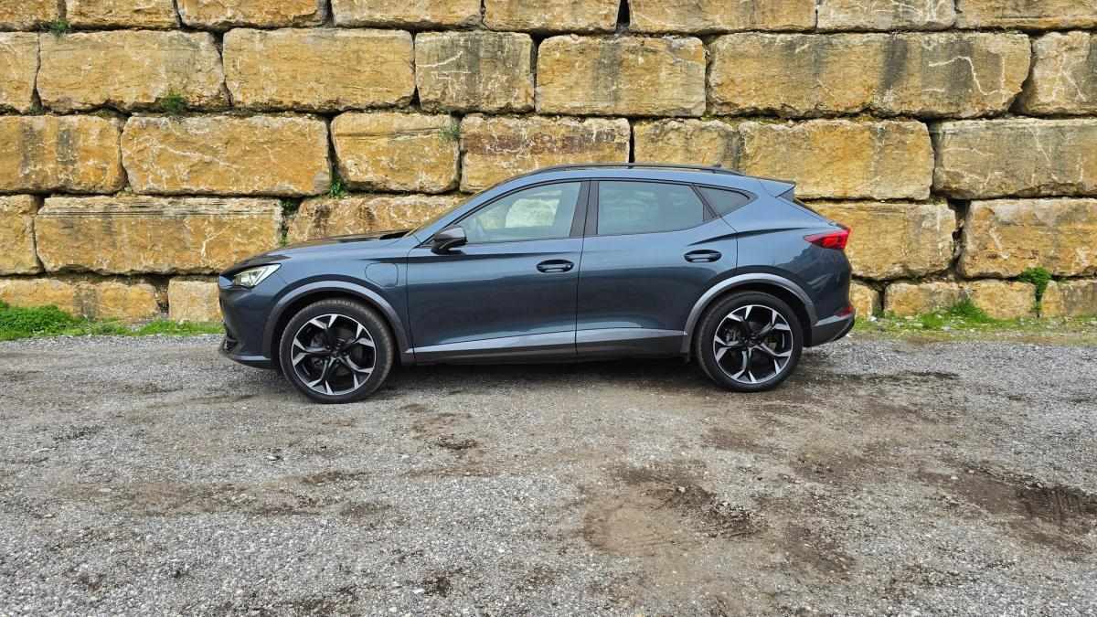 cupra-formentor-2022-hibrido-a-gasolina-1395cc