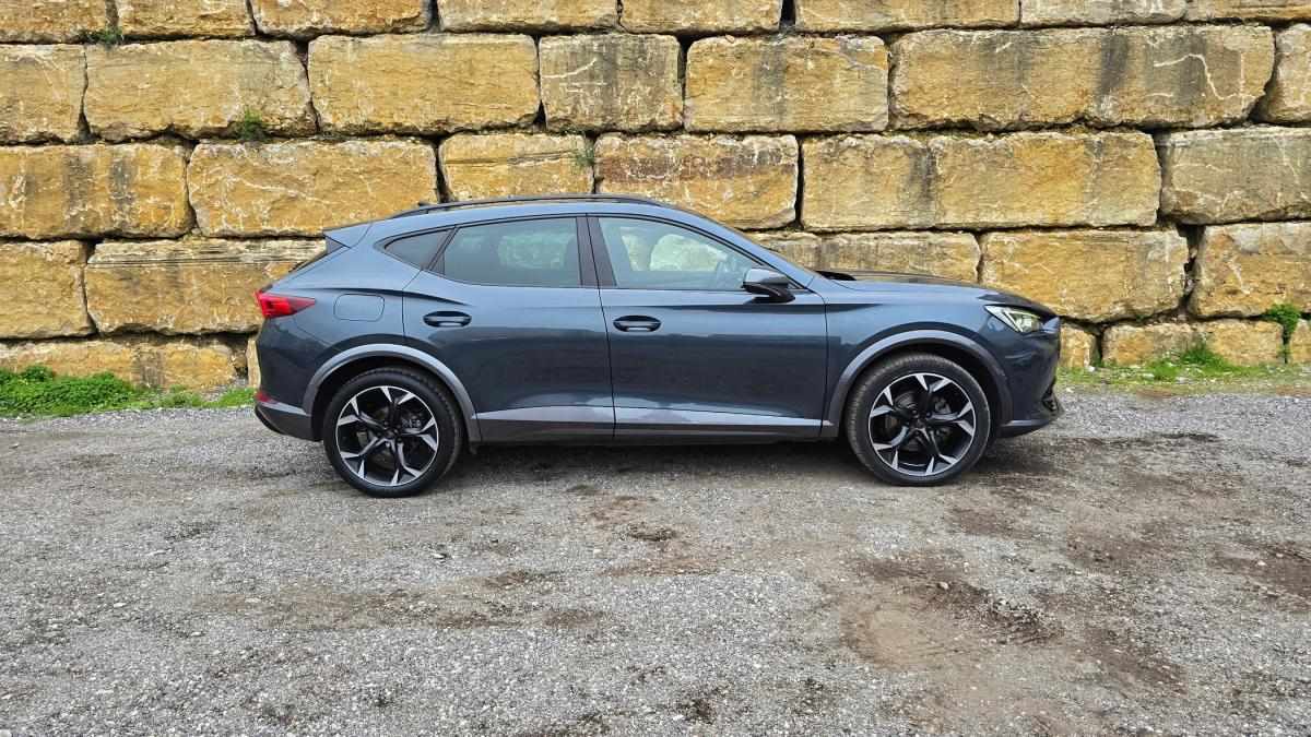 cupra-formentor-2022-hibrido-a-gasolina-1395cc