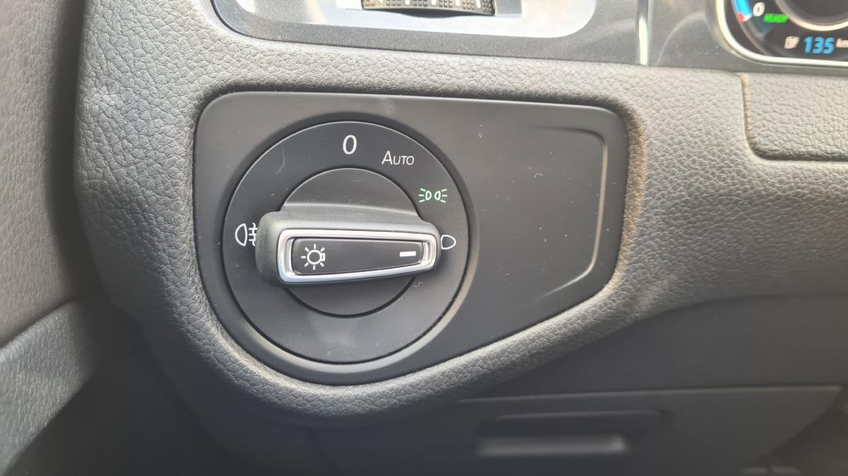volkswagen-golf-2018-eletrico-500cc