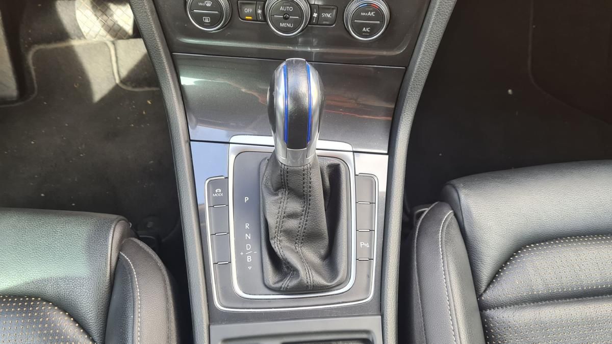 volkswagen-golf-2018-eletrico-500cc