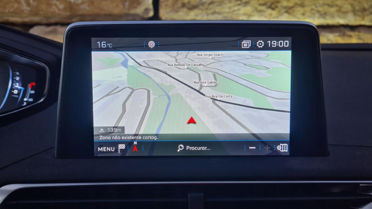 peugeot-3008-2019-diesel-1499cc
