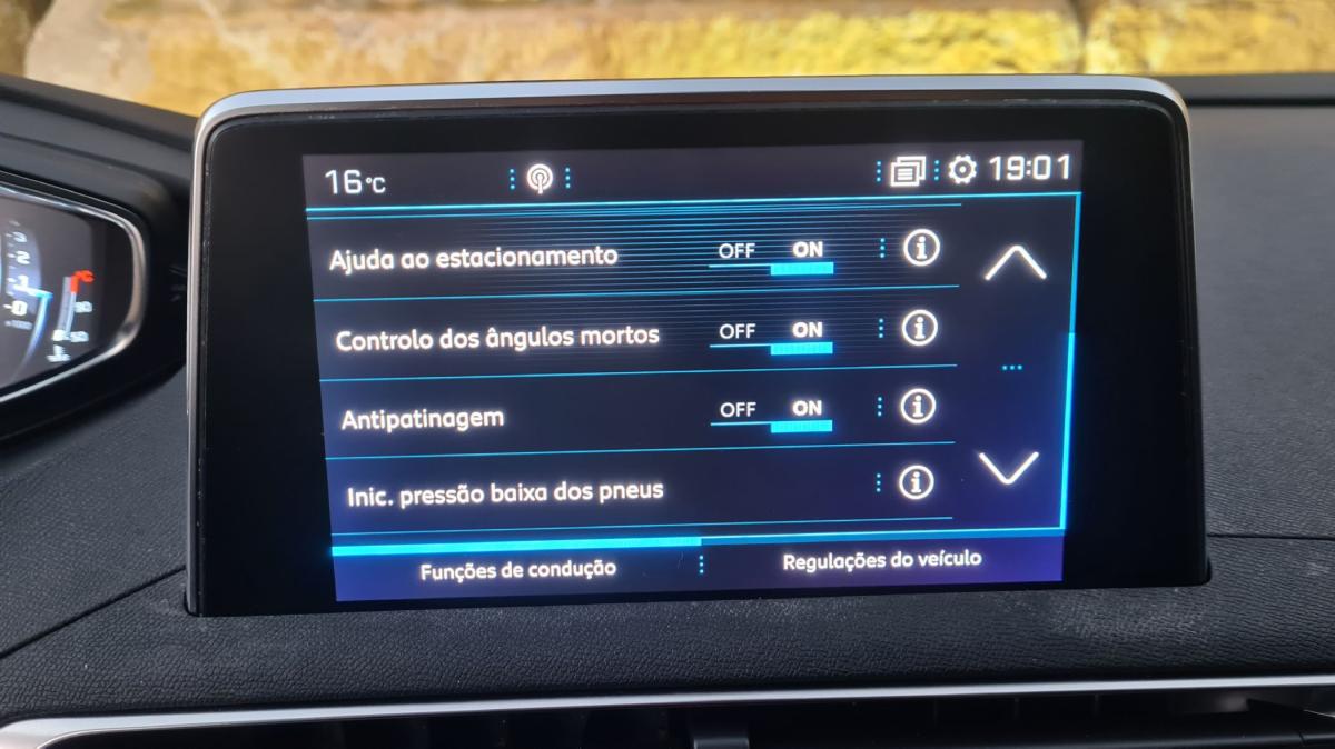 peugeot-3008-2019-diesel-1499cc