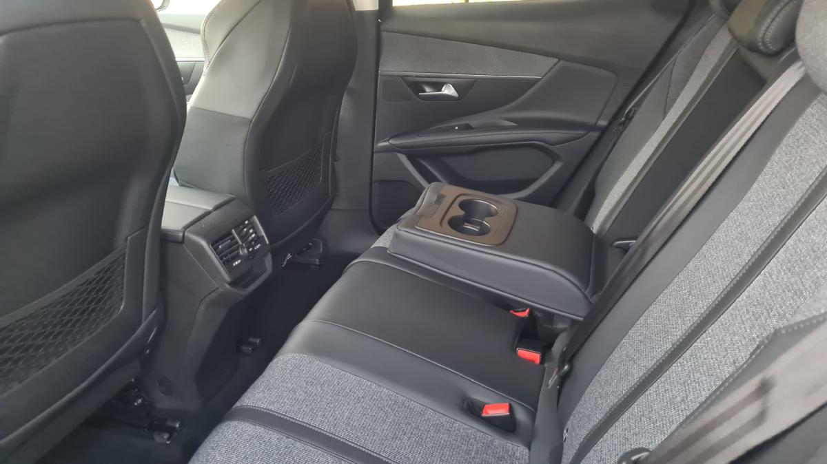 peugeot-3008-2019-diesel-1499cc