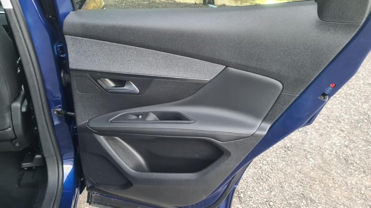 peugeot-3008-2019-diesel-1499cc