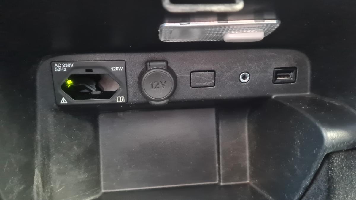 citroen-c4-2018-diesel-1560cc