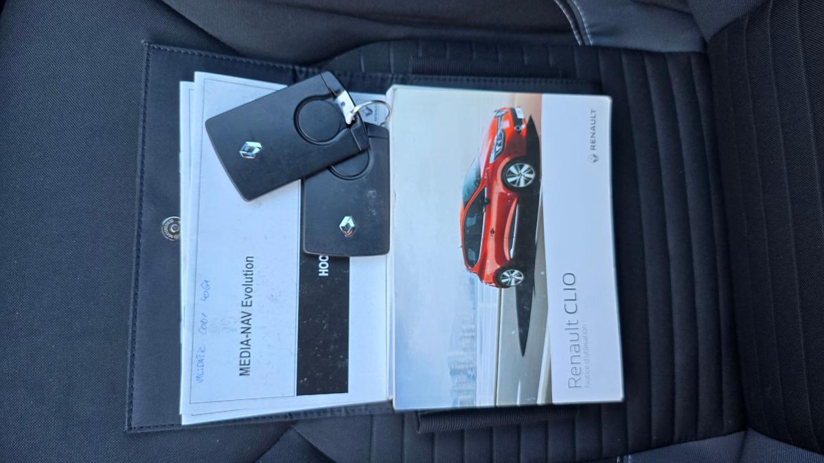 renault-clio-sport-tourer-2016-diesel-1461cc