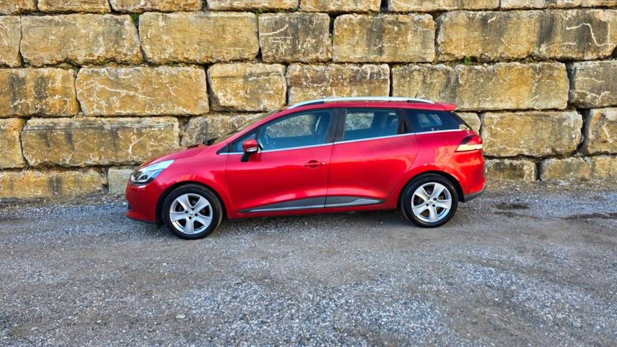 renault-clio-sport-tourer-2016-diesel-1461cc