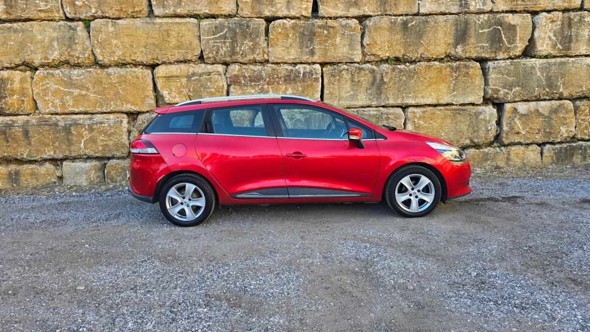 renault-clio-sport-tourer-2016-diesel-1461cc