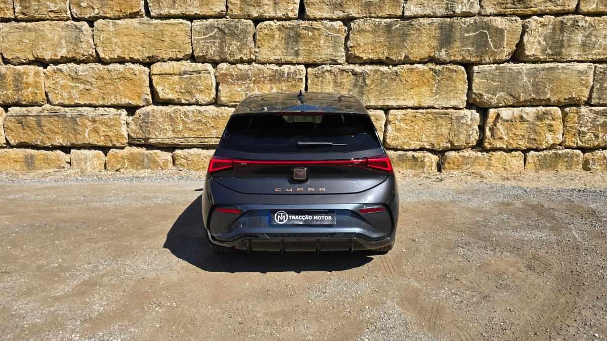 cupra-born-2023-eletrico-0cc