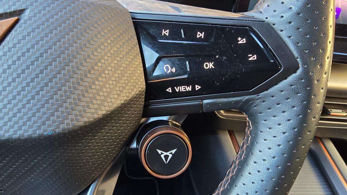 cupra-born-2023-eletrico-0cc