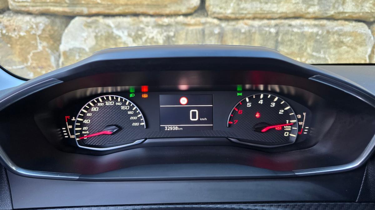 peugeot-208-2024-gasolina-1199cc