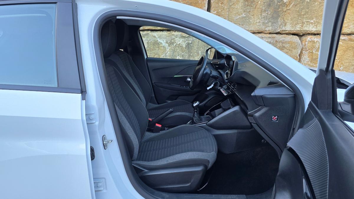 peugeot-208-2024-gasolina-1199cc