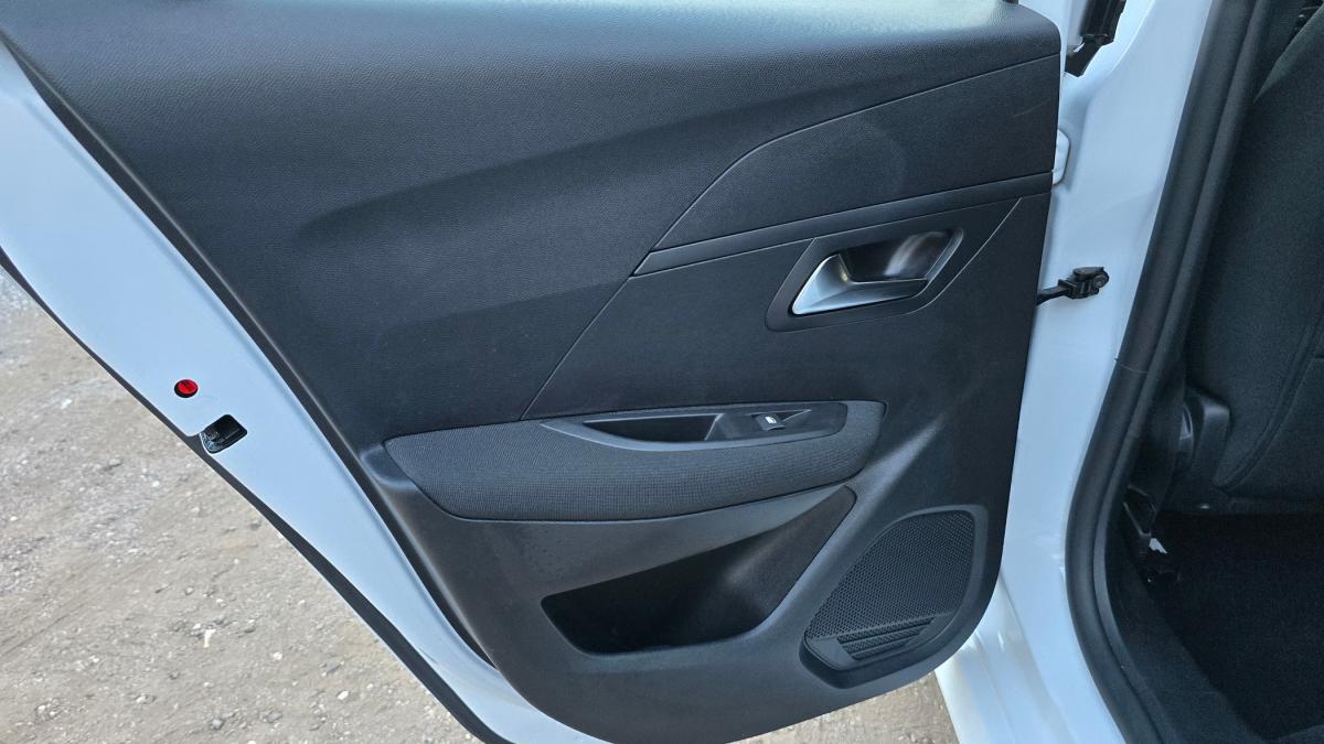 peugeot-208-2024-gasolina-1199cc
