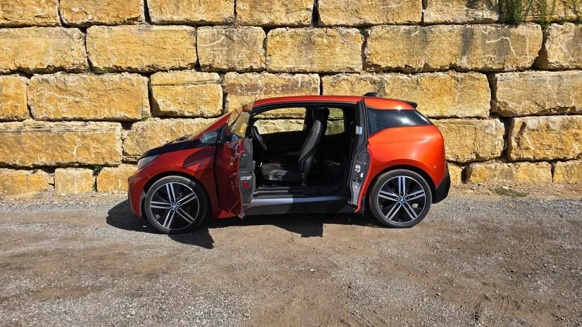 bmw-i3-2013-eletrico-0cc