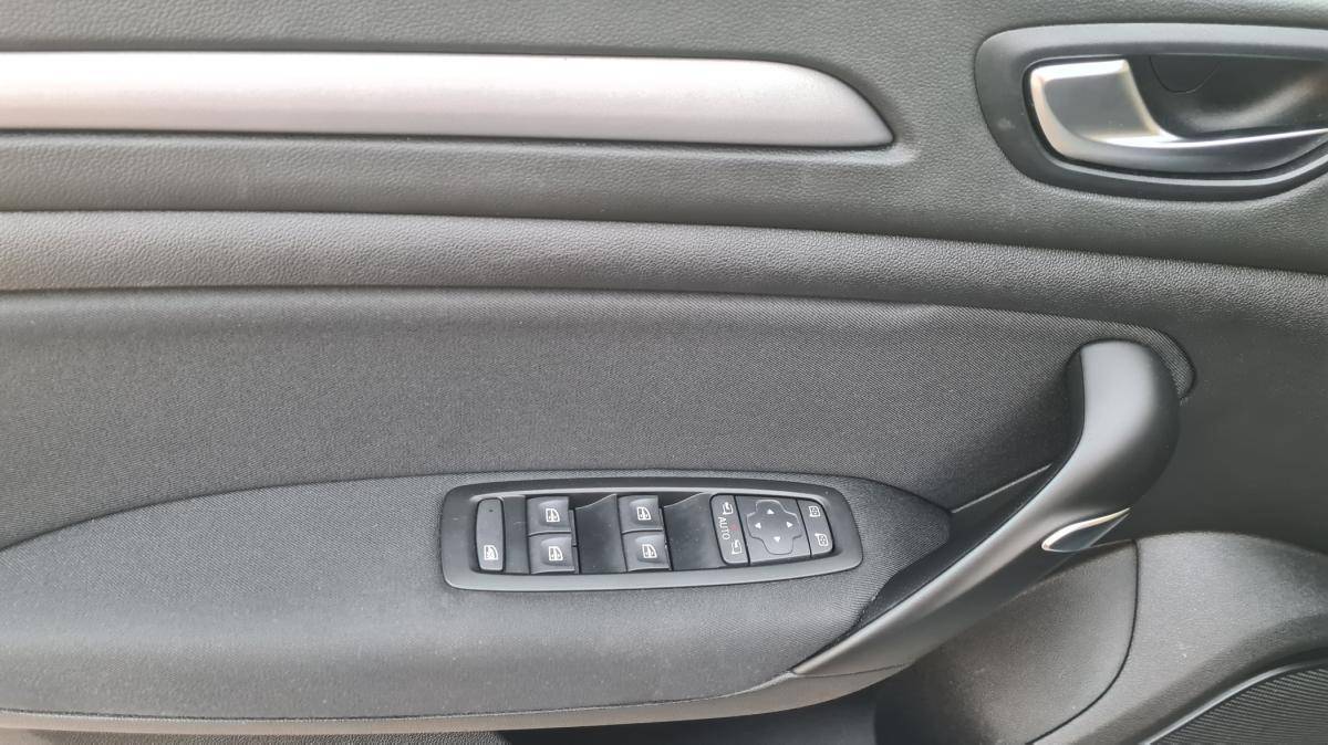 renault-megane-2022-diesel-1461cc