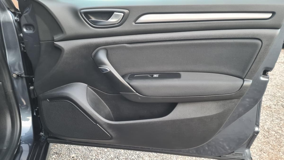 renault-megane-2022-diesel-1461cc