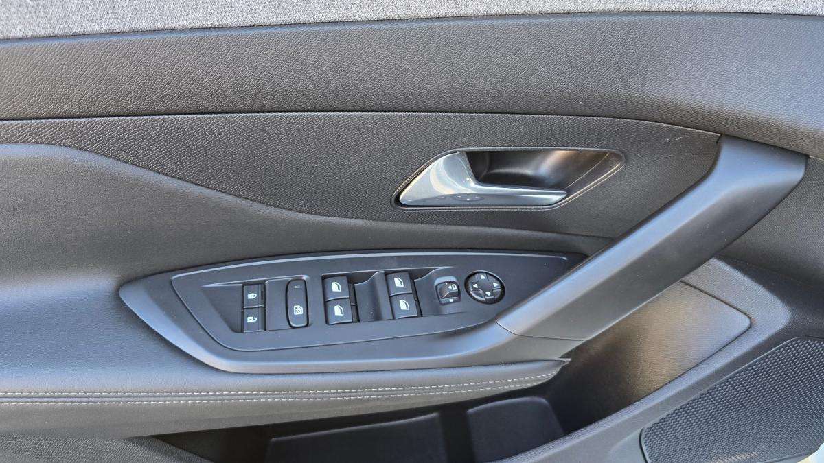 peugeot-308-2022-diesel-1499cc