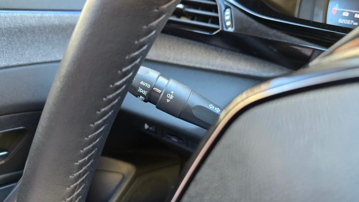 peugeot-308-2022-diesel-1499cc