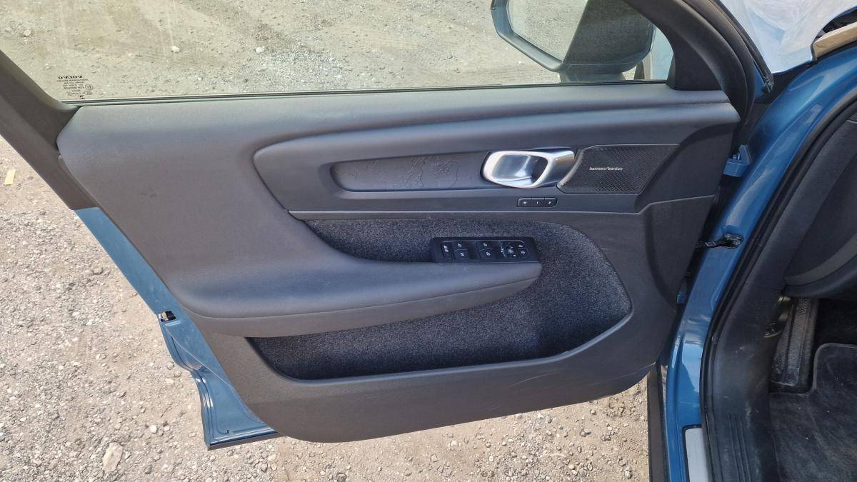 volvo-c40-2023-eletrico-0cc