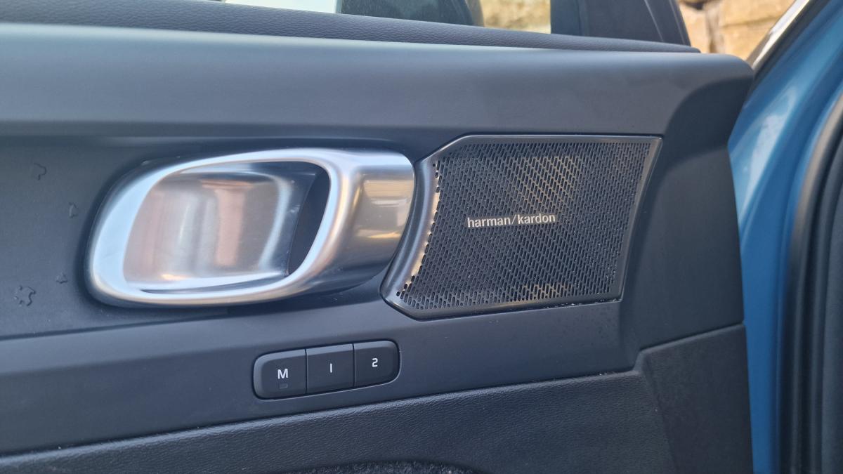 volvo-c40-2023-eletrico-0cc