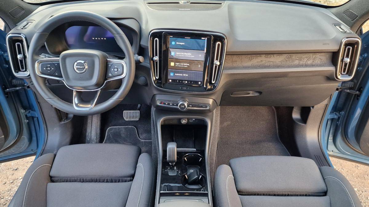 volvo-c40-2023-eletrico-0cc
