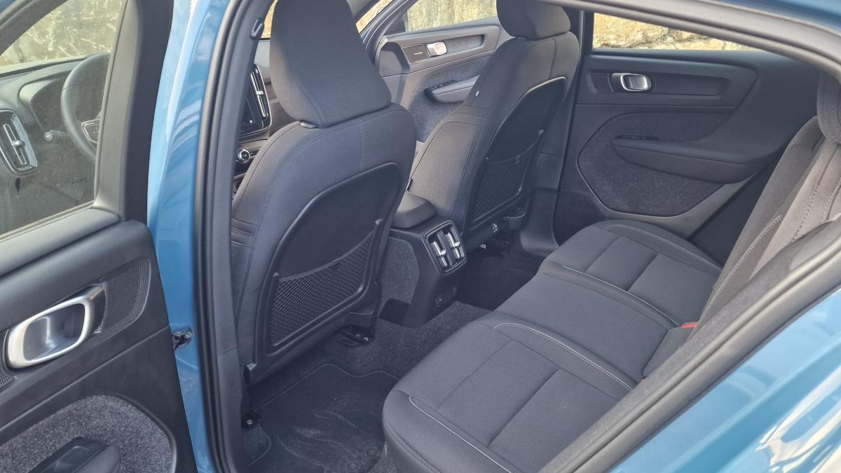 volvo-c40-2023-eletrico-0cc