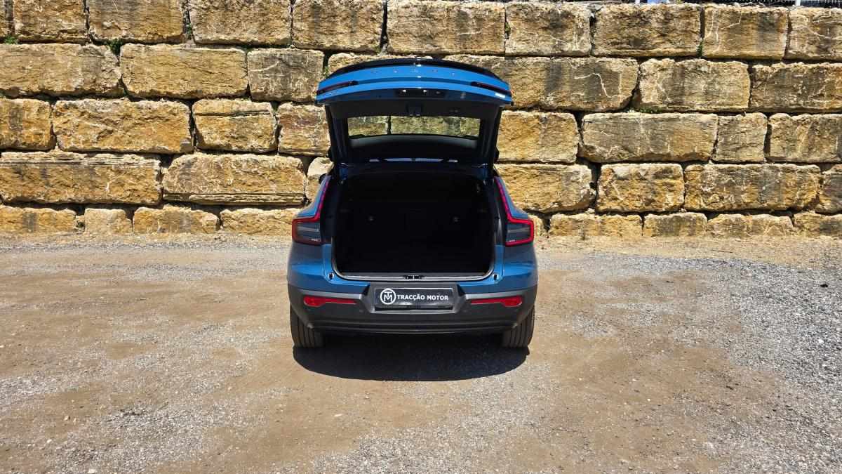 volvo-c40-2023-eletrico-0cc