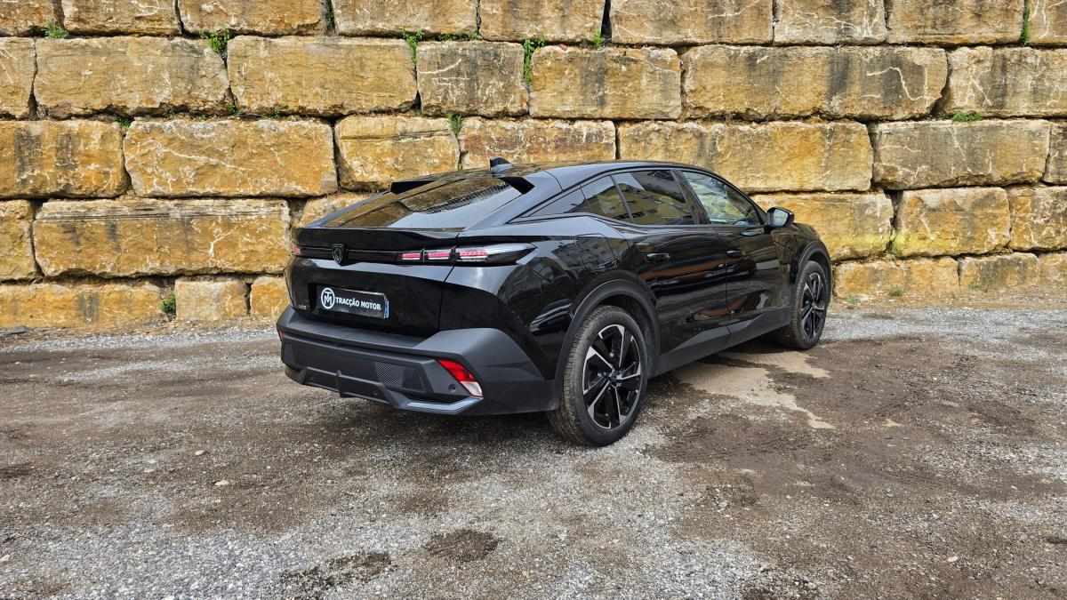 peugeot-408-2023-gasolina-1199cc
