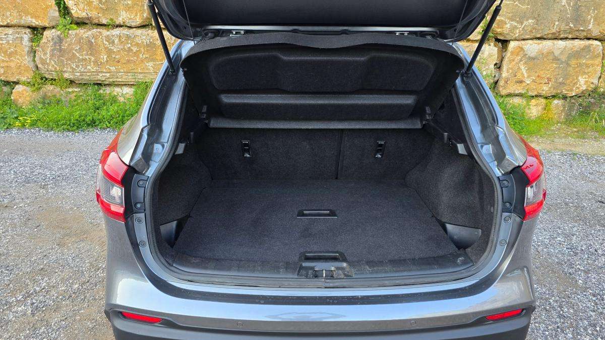 nissan-qashqai-2017-diesel-1598cc