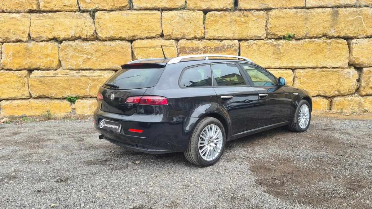 alfa-romeo-159-sportwagon-2010-diesel-1956cc