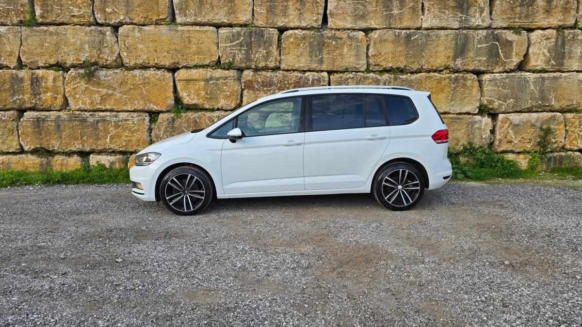 volkswagen-touran-2018-diesel-1598cc