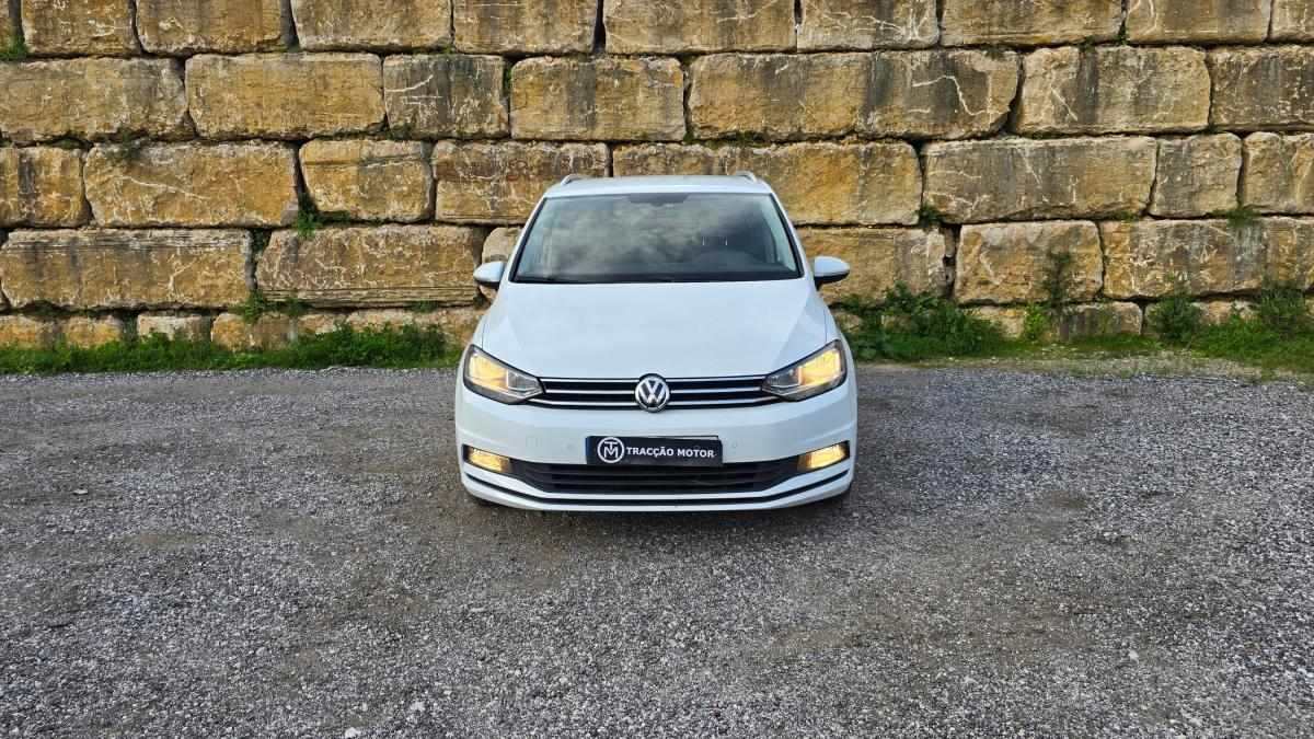 volkswagen-touran-2018-diesel-1598cc
