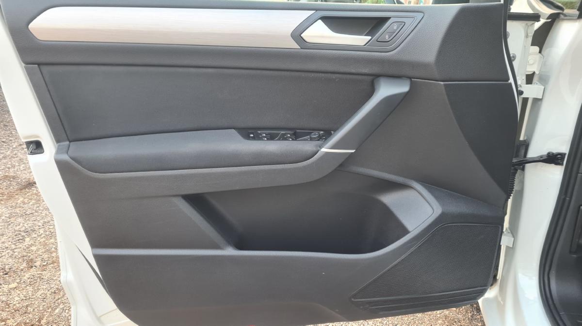 volkswagen-touran-2018-diesel-1598cc